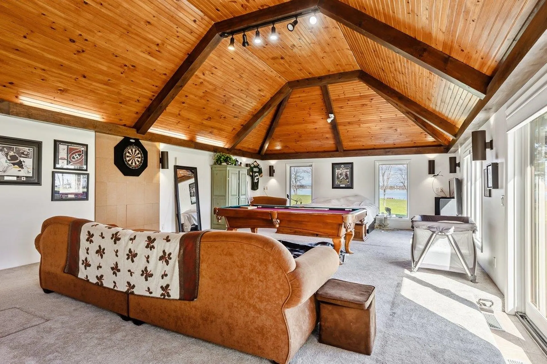 431 Mcgregor Point Alburgh VT 05440