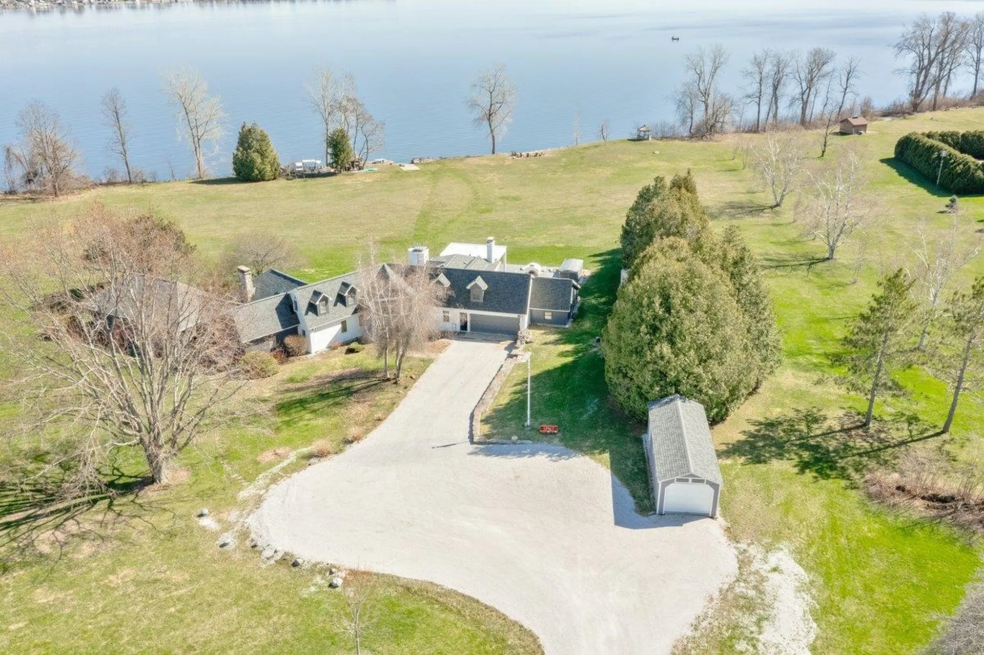 431 Mcgregor Point Alburgh VT 05440