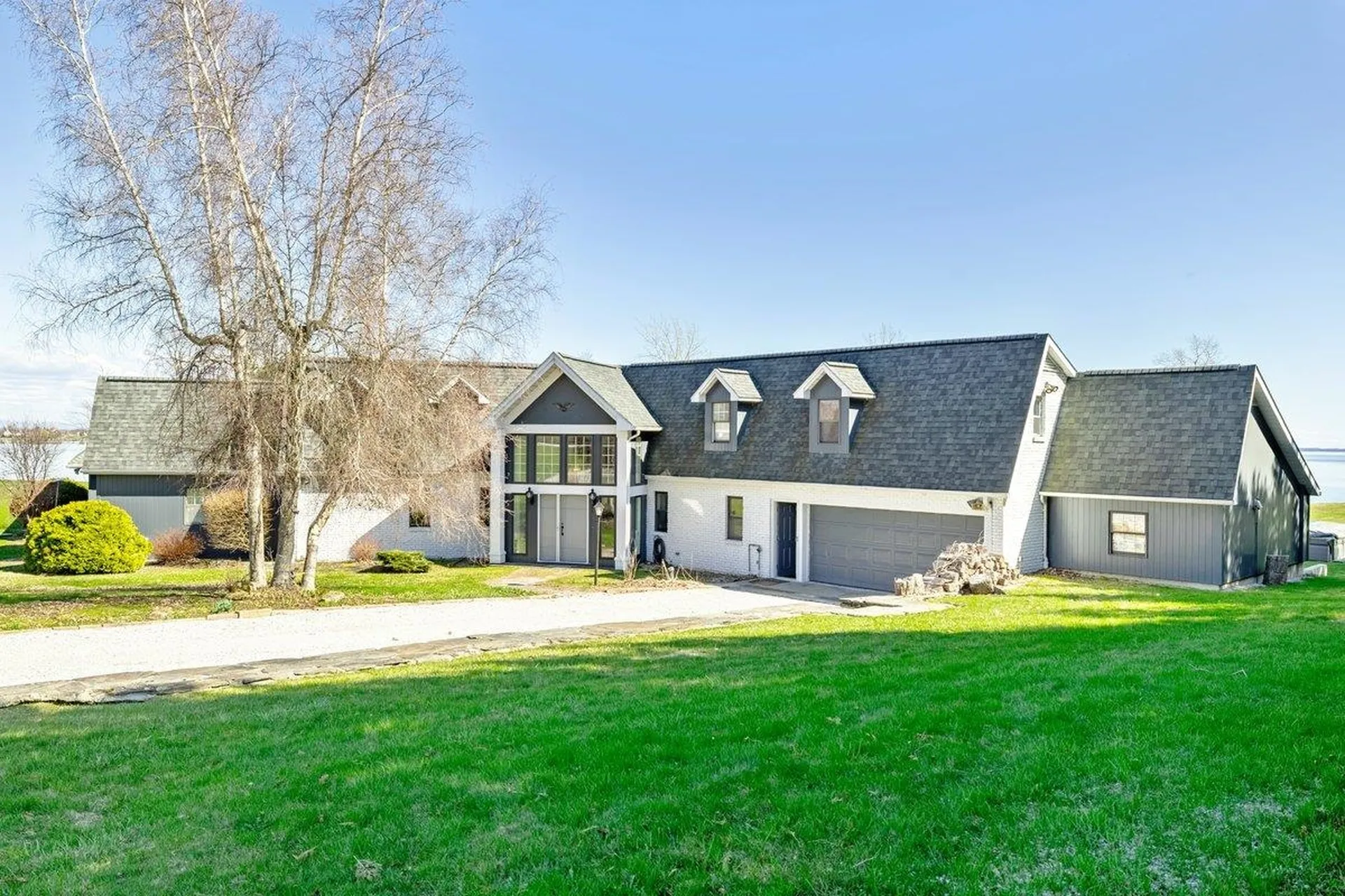 431 Mcgregor Point Alburgh VT 05440