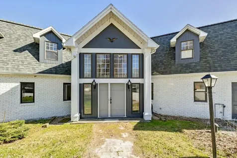 431 Mcgregor Point Alburgh VT 05440