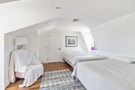 431 Mcgregor Point Alburgh VT 05440