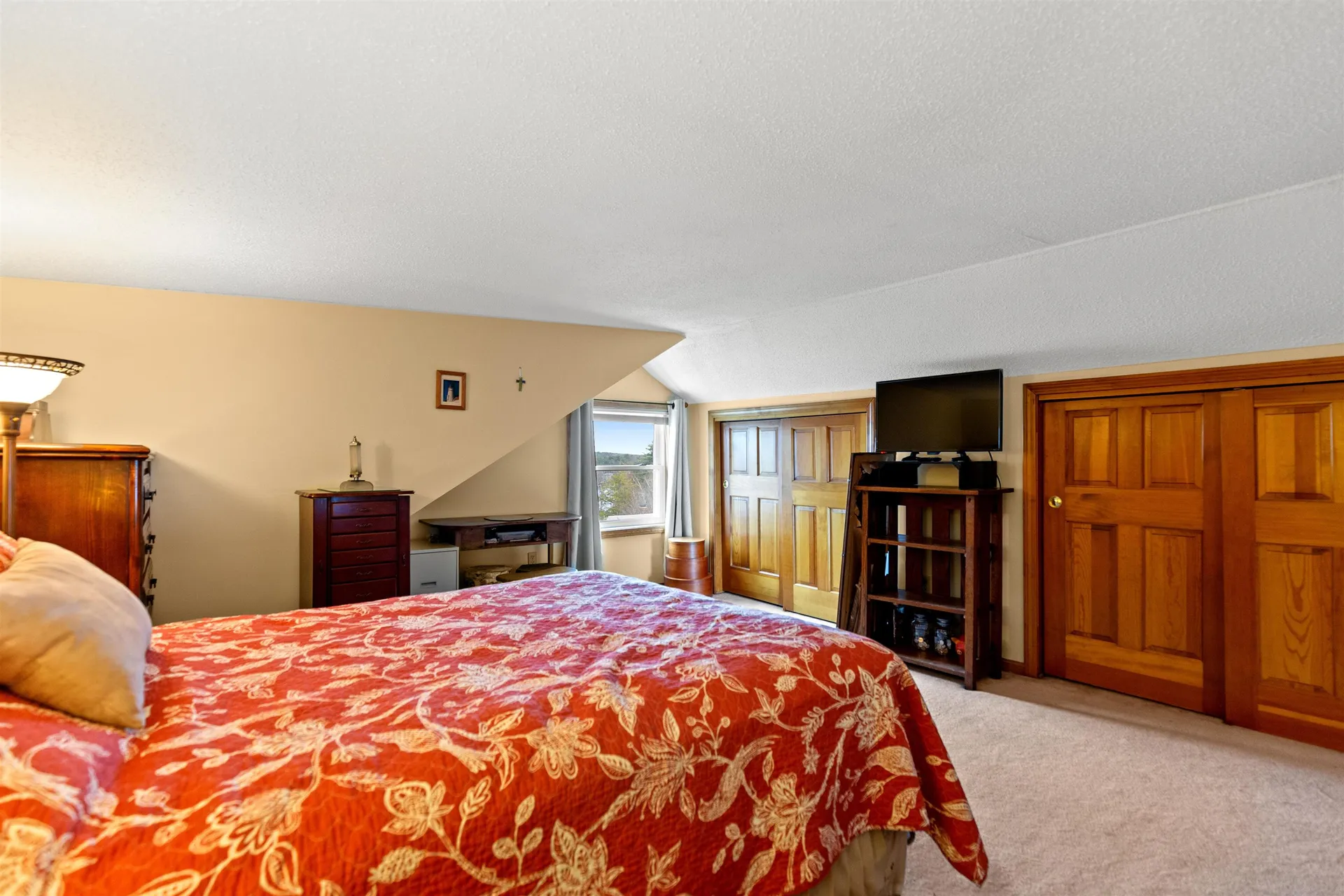 85 Tower Street Laconia NH 03246