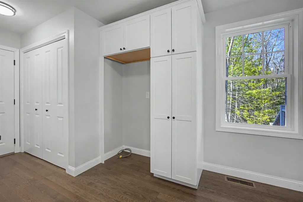 5 Blaisdell Court Raymond NH 03077