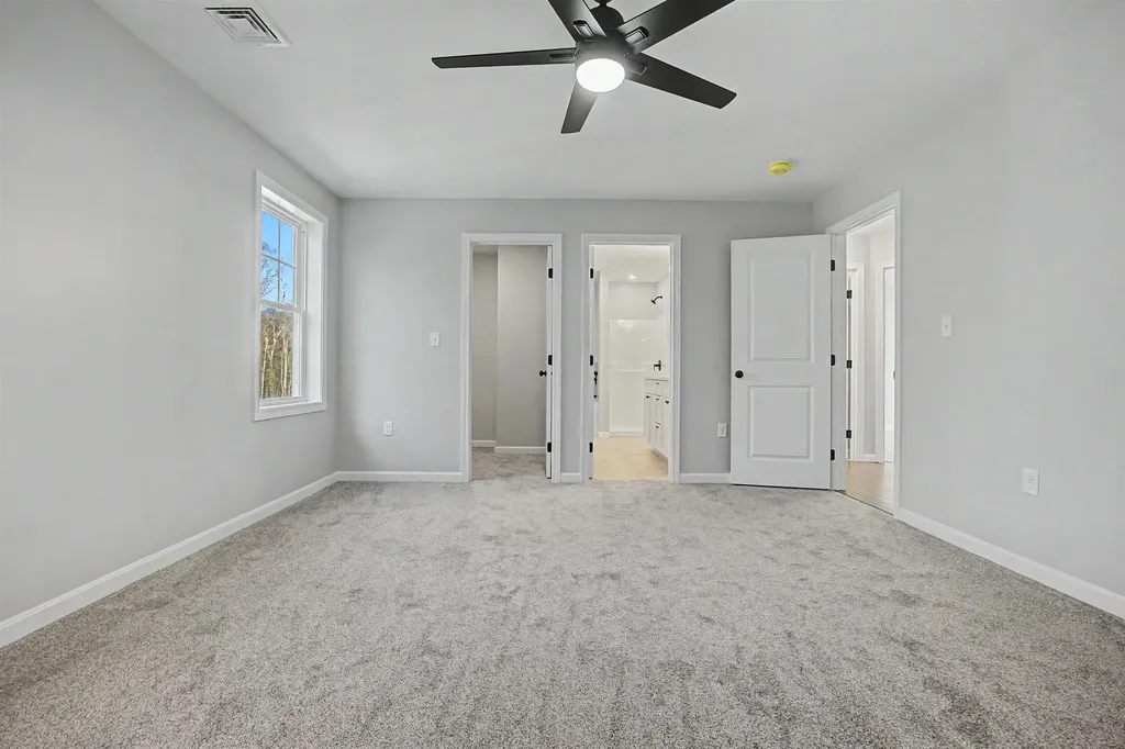 5 Blaisdell Court Raymond NH 03077