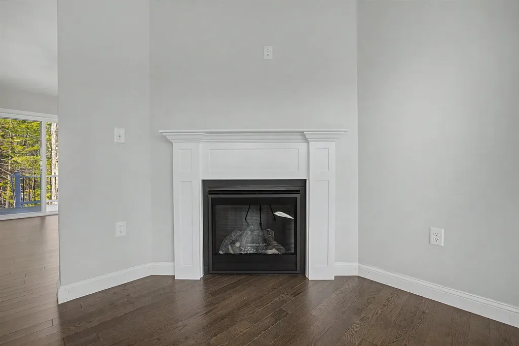 5 Blaisdell Court Raymond NH 03077