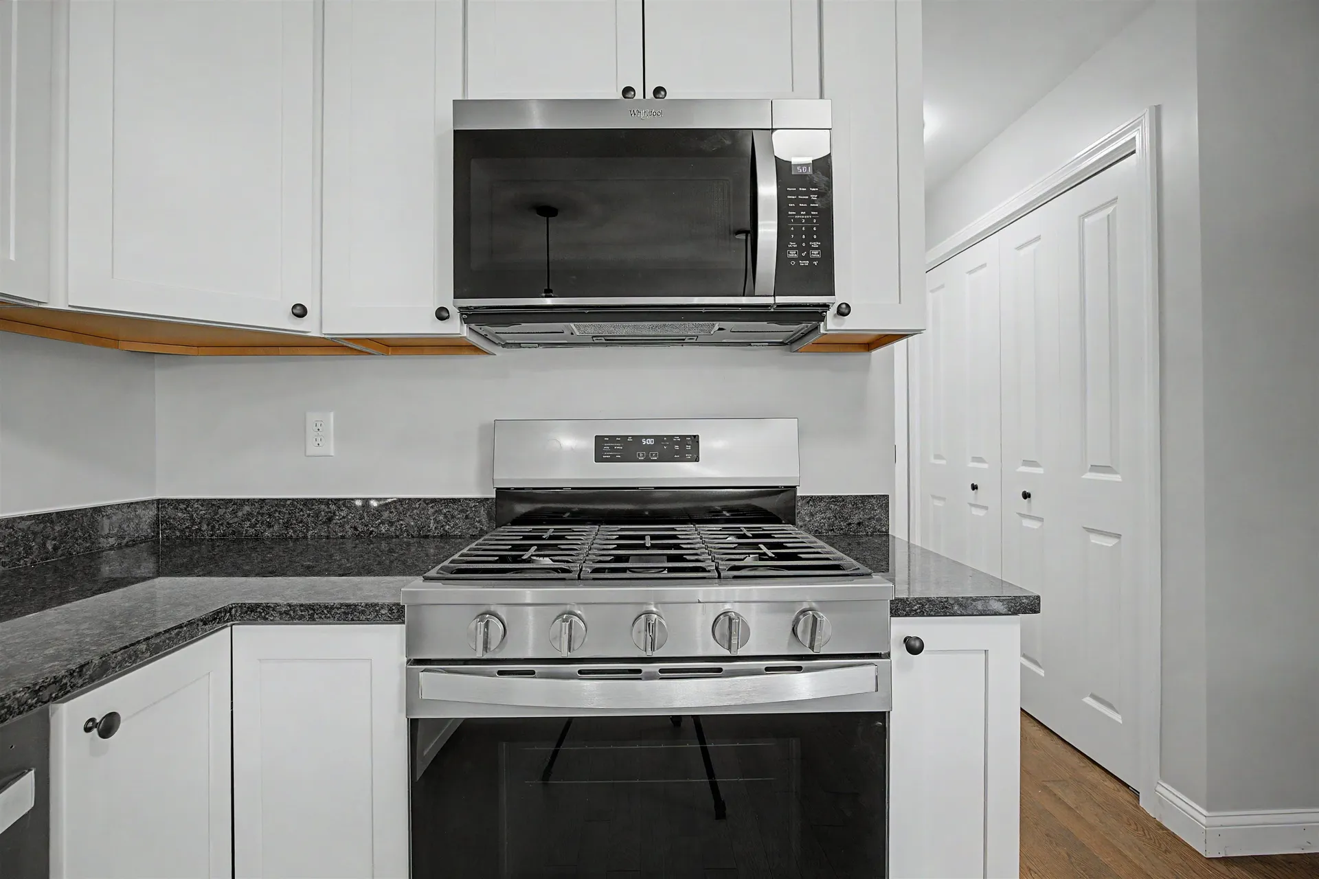 5 Blaisdell Court Raymond NH 03077