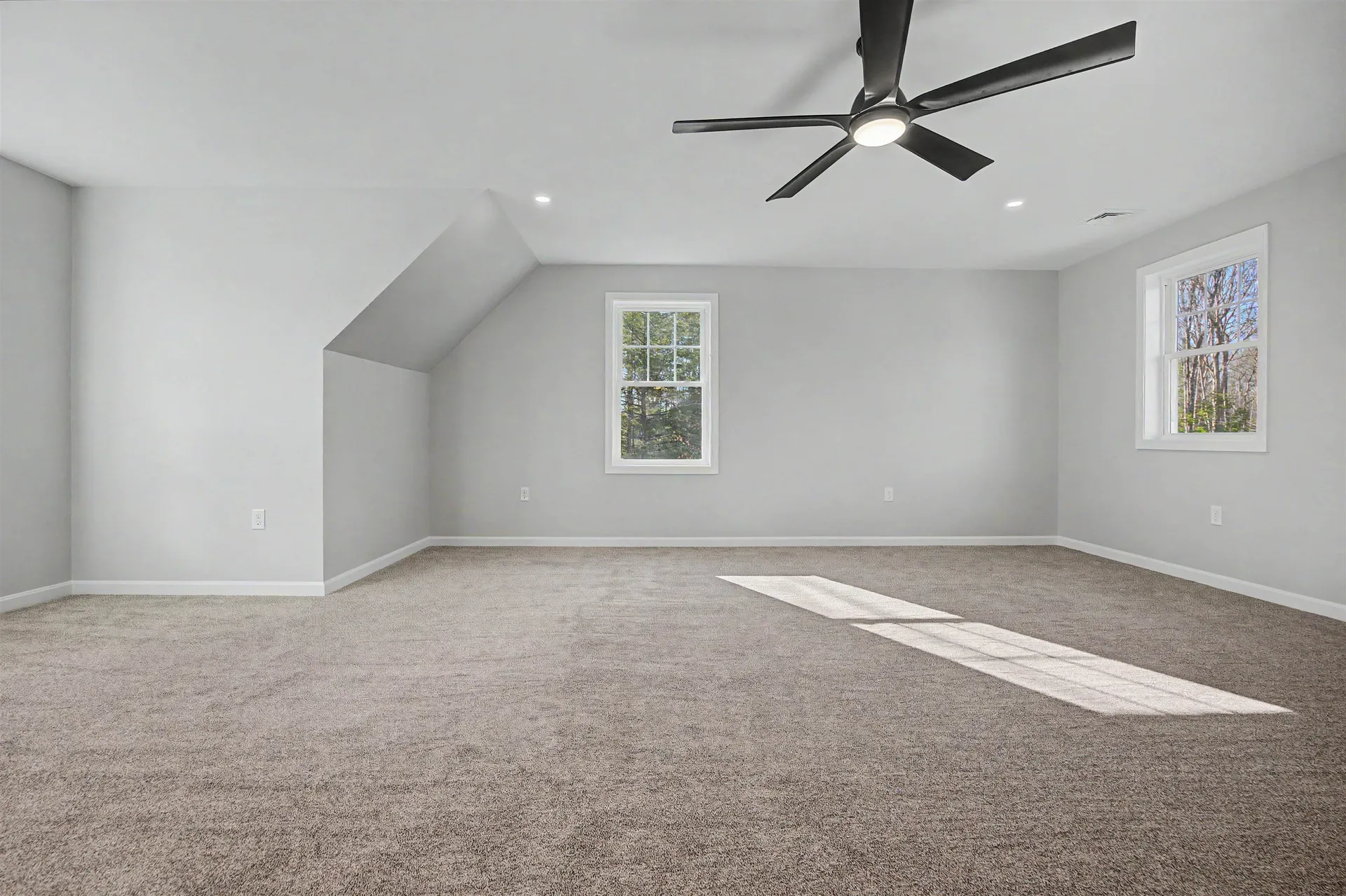 5 Blaisdell Court Raymond NH 03077