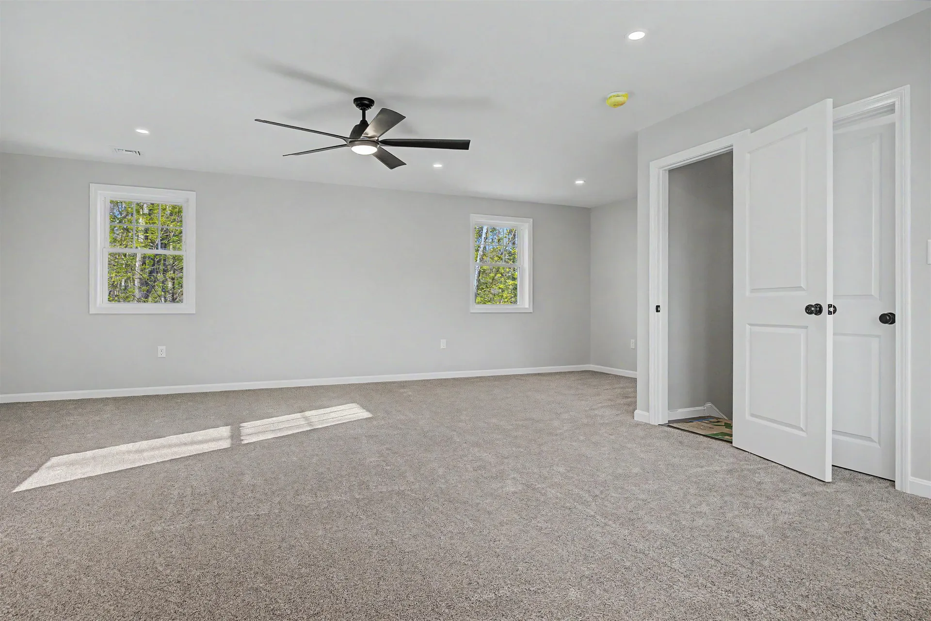 5 Blaisdell Court Raymond NH 03077