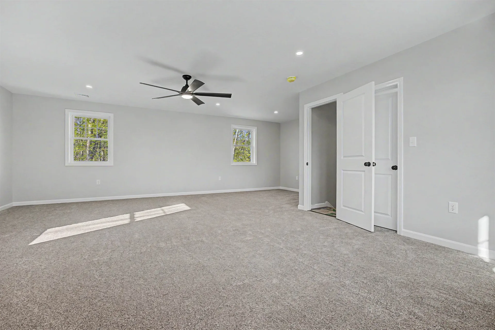 5 Blaisdell Court Raymond NH 03077