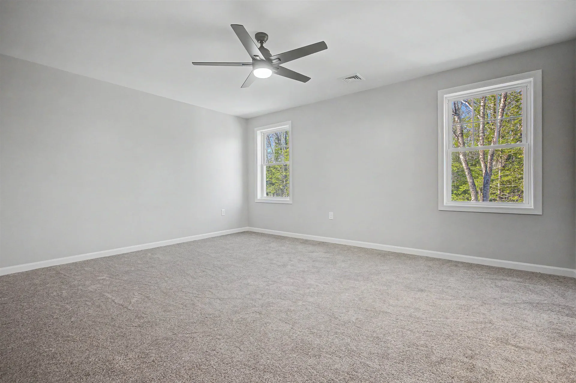 5 Blaisdell Court Raymond NH 03077