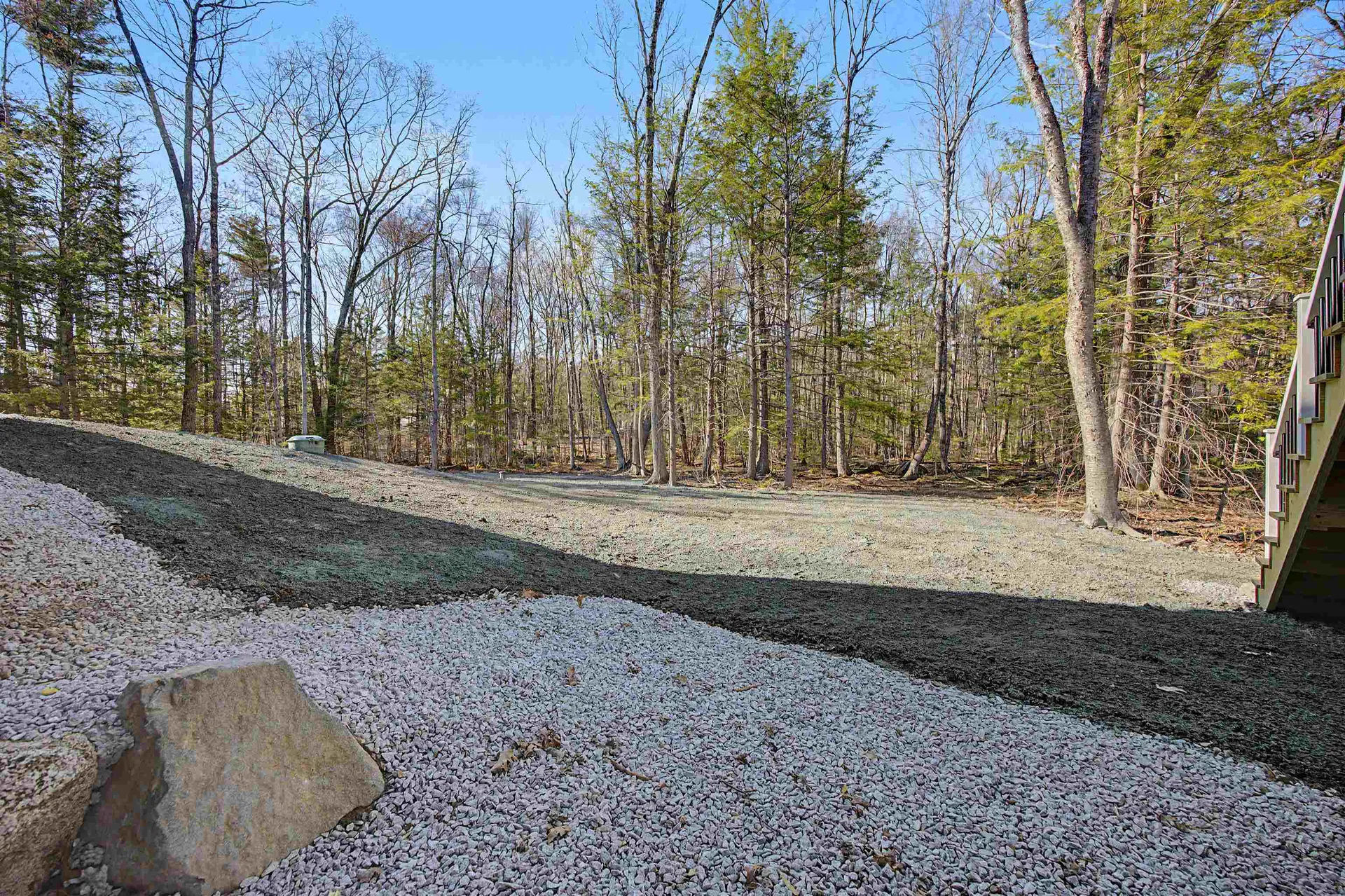 5 Blaisdell Court Raymond NH 03077