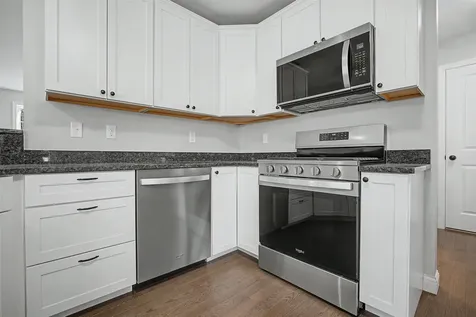 5 Blaisdell Court Raymond NH 03077