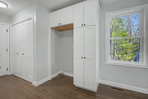 5 Blaisdell Court Raymond NH 03077