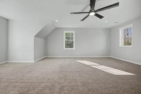 5 Blaisdell Court Raymond NH 03077