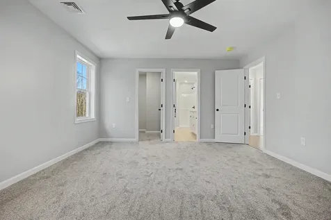 5 Blaisdell Court Raymond NH 03077