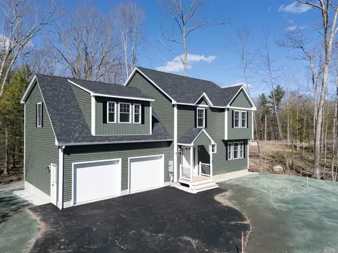 5 Blaisdell Court Raymond NH 03077