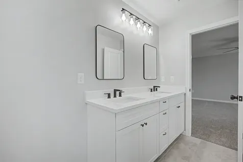 5 Blaisdell Court Raymond NH 03077