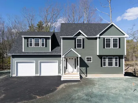 5 Blaisdell Court Raymond NH 03077