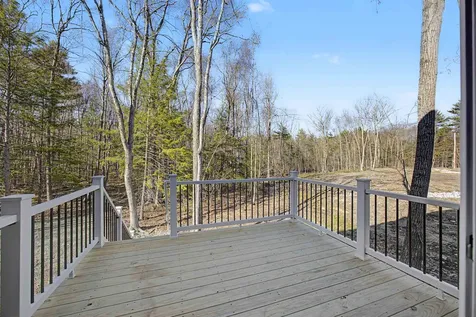 5 Blaisdell Court Raymond NH 03077