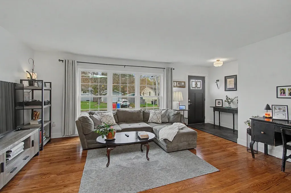 49 Helen Avenue South Burlington VT 05403