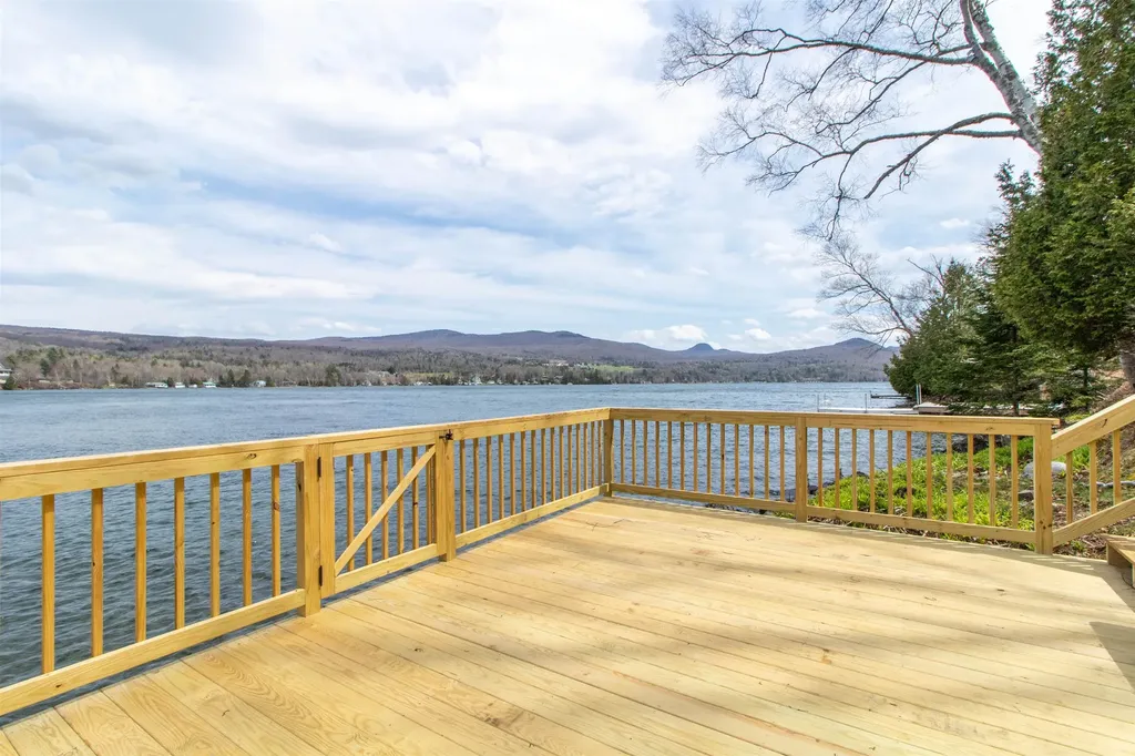 25 Songadeewin Lane Westmore VT 05860