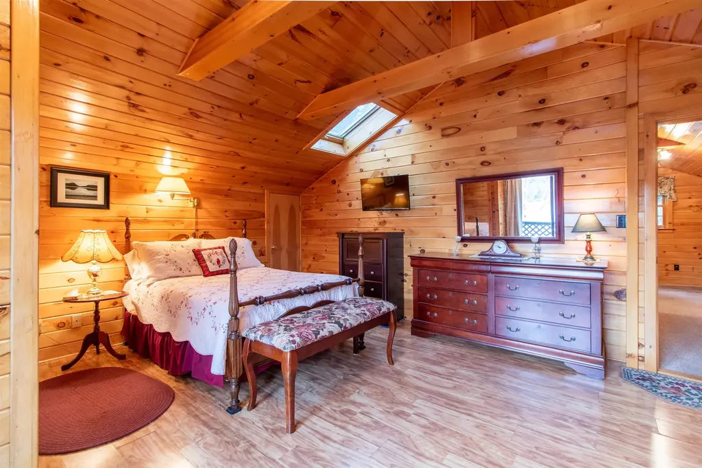 25 Songadeewin Lane Westmore VT 05860