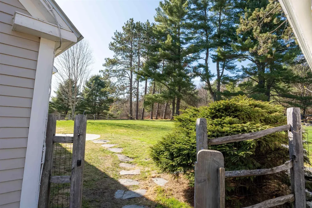 994 Pearl Lake Road Sugar Hill NH 03586
