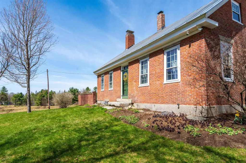 994 Pearl Lake Road Sugar Hill NH 03586