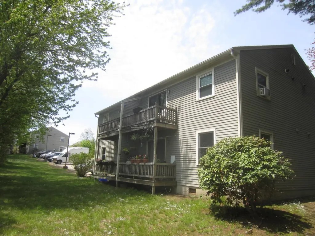 3 Sinclair Avenue Somersworth NH 03878