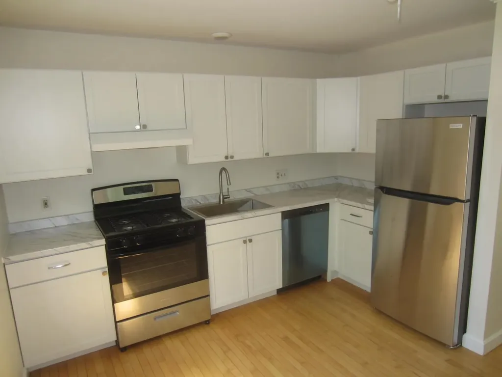 3 Sinclair Avenue Somersworth NH 03878