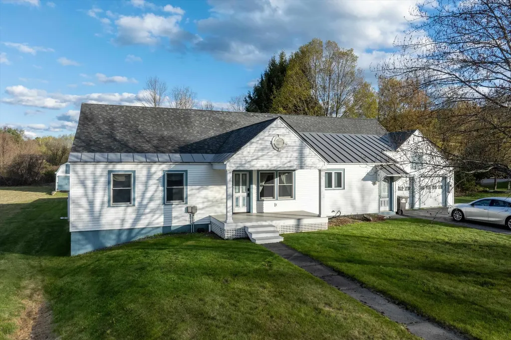 64 Maple Street Chester VT 05143