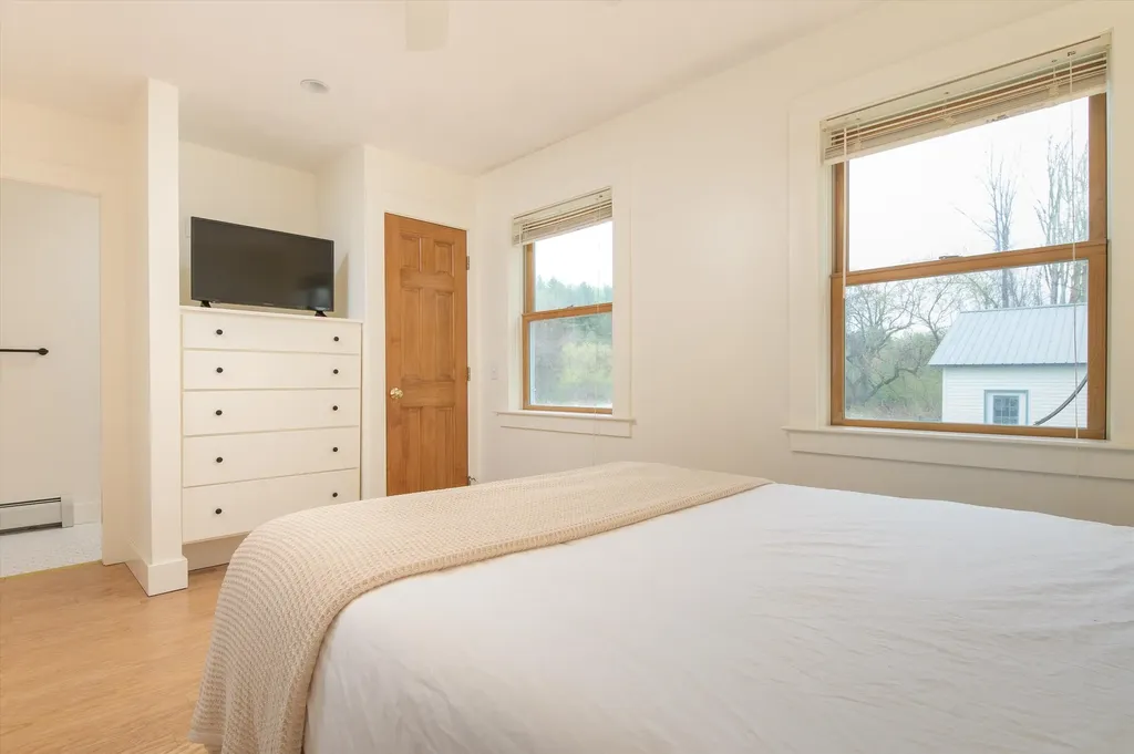 64 Maple Street Chester VT 05143