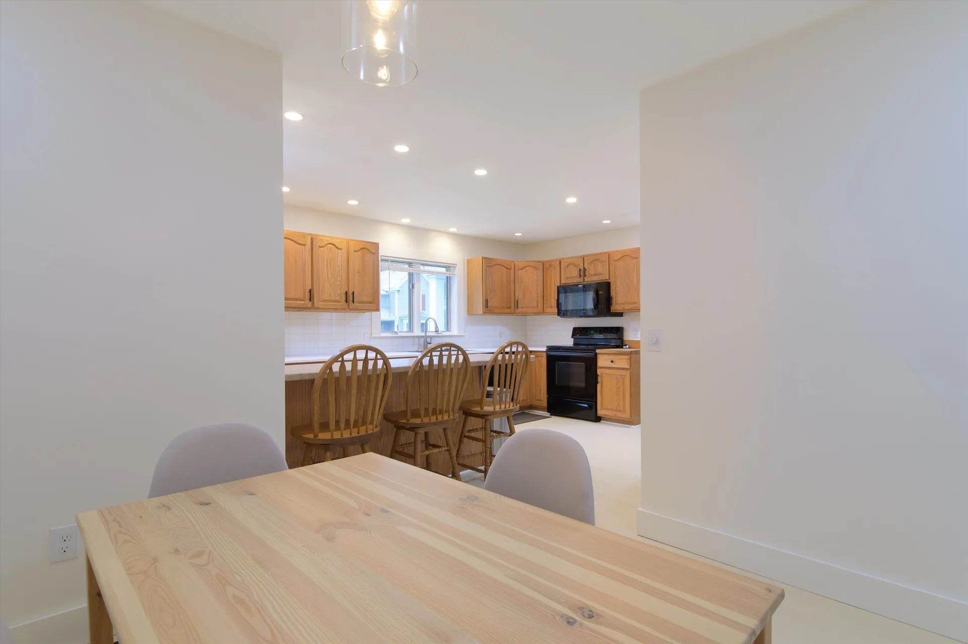 64 Maple Street Chester VT 05143