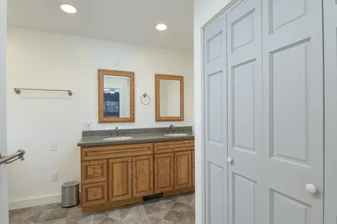 64 Maple Street Chester VT 05143