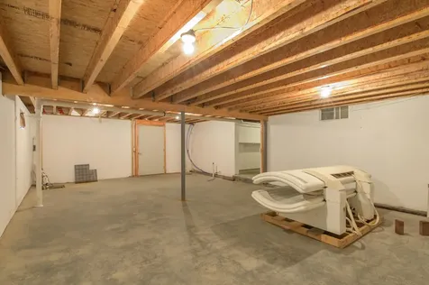 64 Maple Street Chester VT 05143