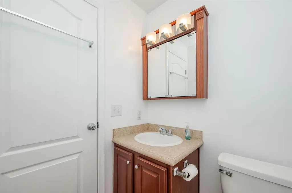 71 Eagle Drive Rochester NH 03868