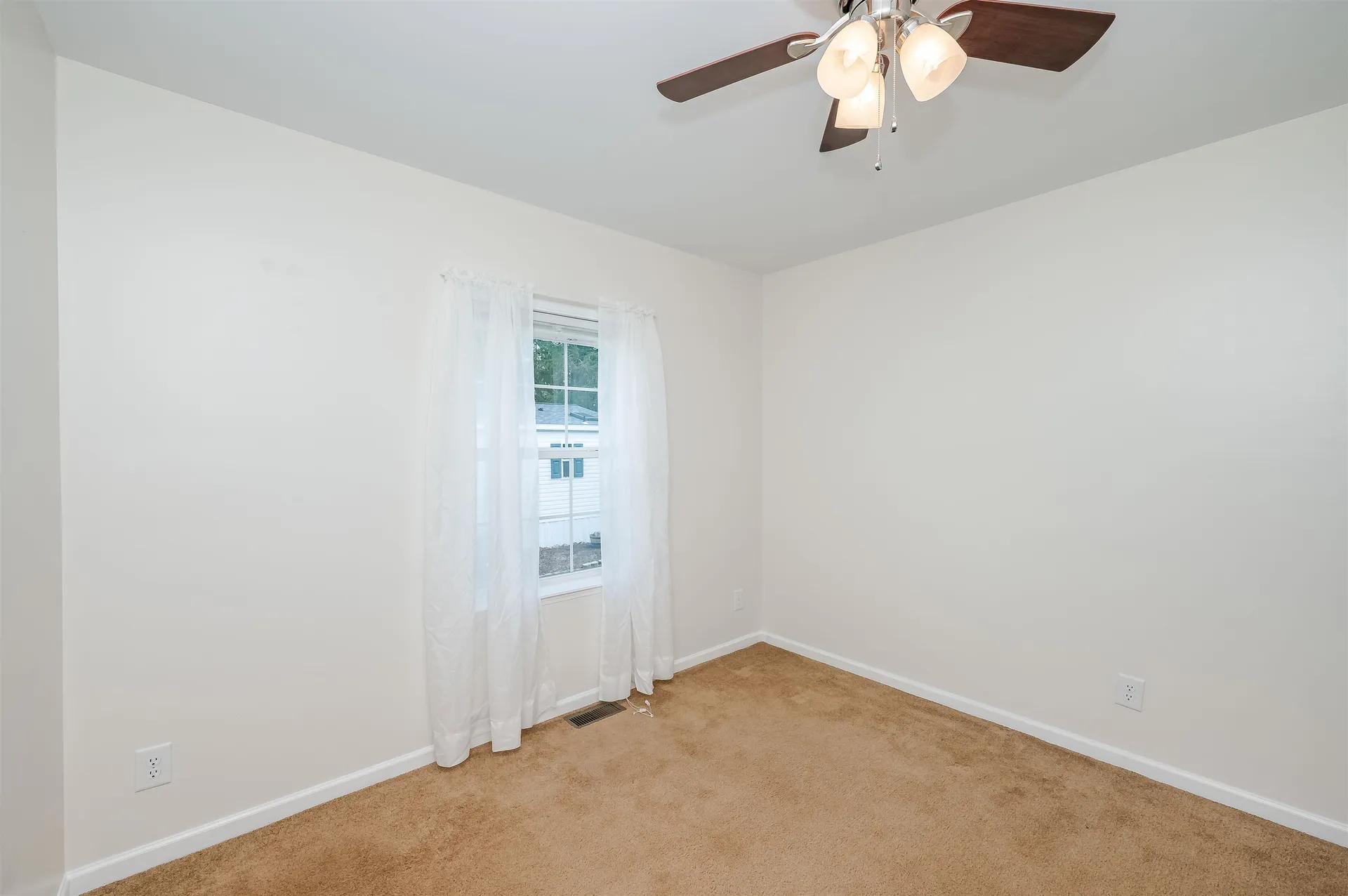 71 Eagle Drive Rochester NH 03868
