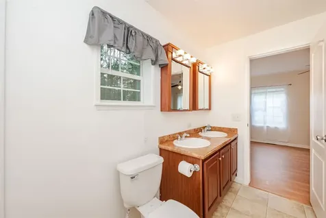 71 Eagle Drive Rochester NH 03868