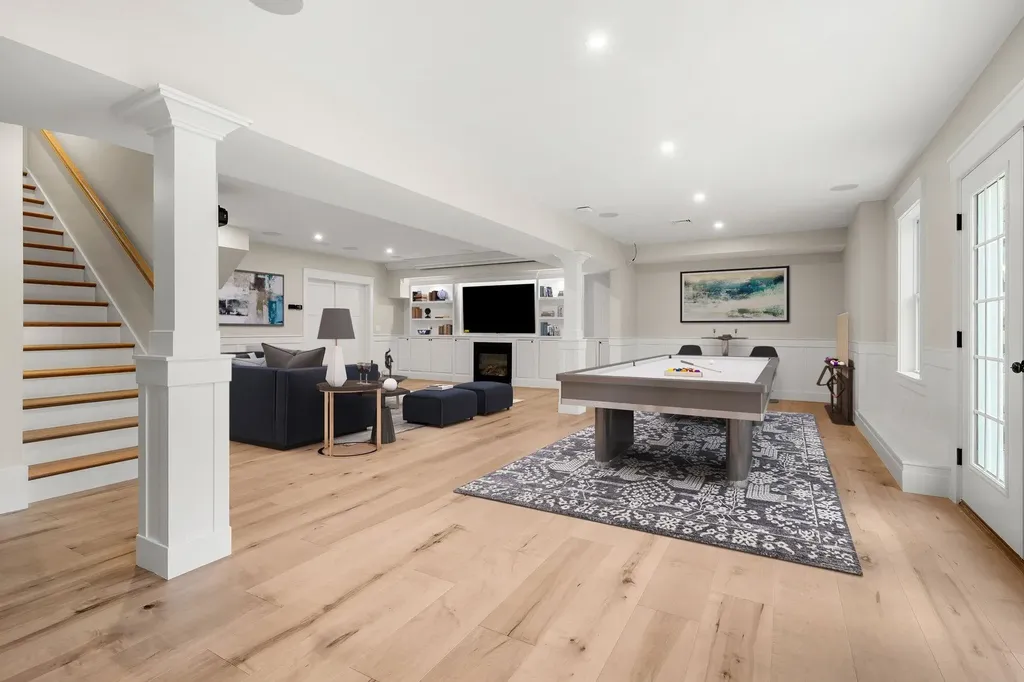 12-41 Knoll Crest Road Bedford NH 03110