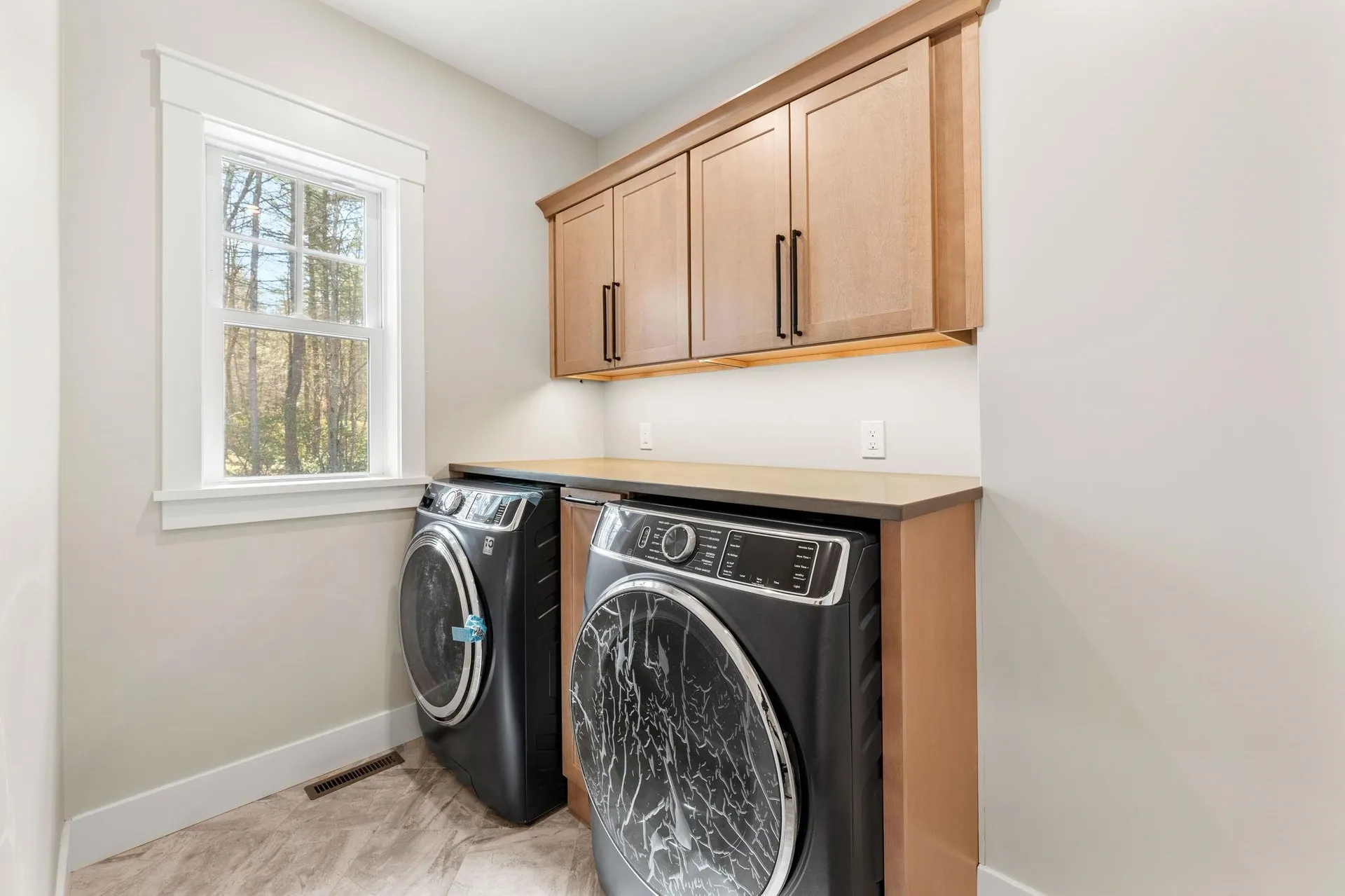 12-41 Knoll Crest Road Bedford NH 03110