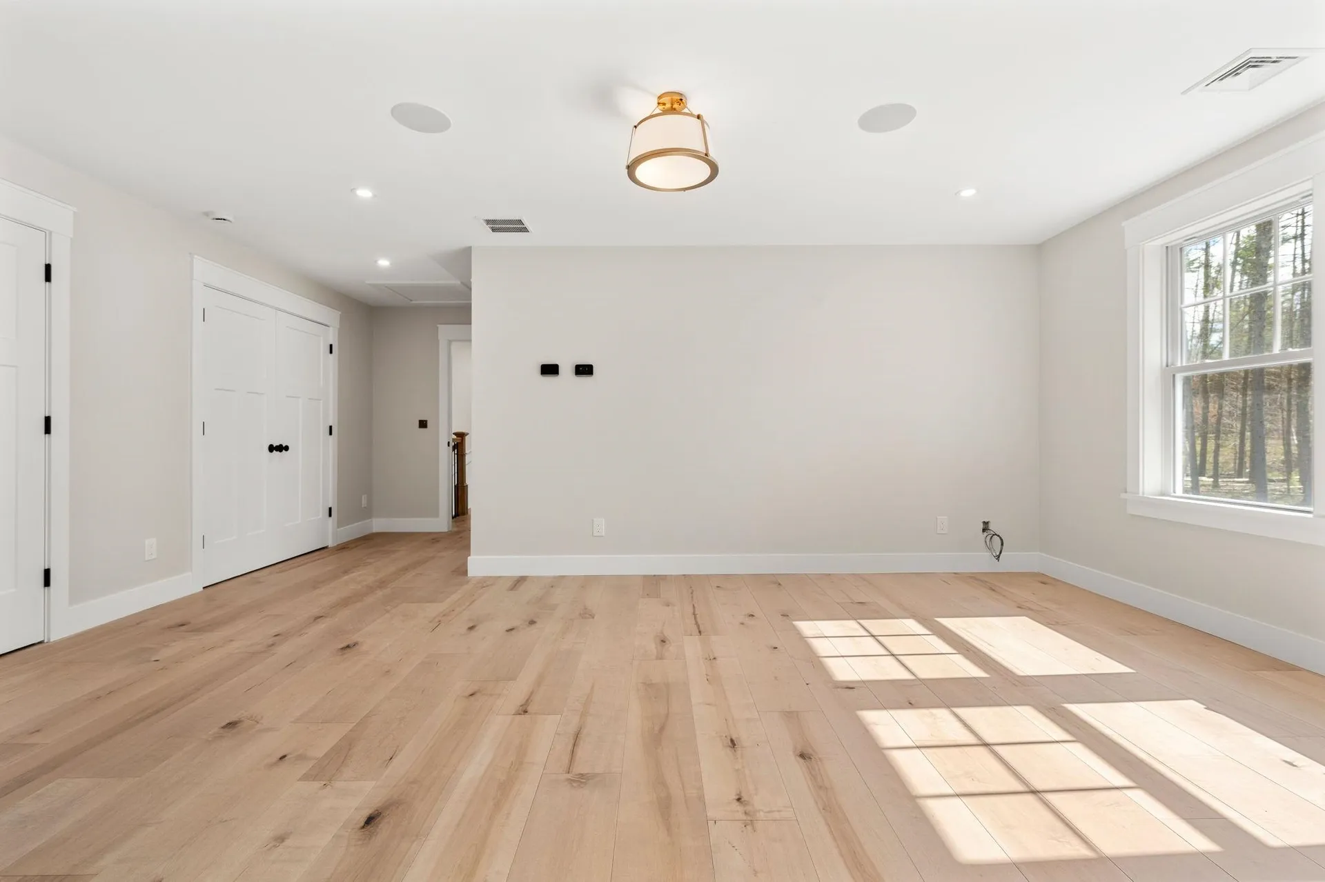 12-41 Knoll Crest Road Bedford NH 03110