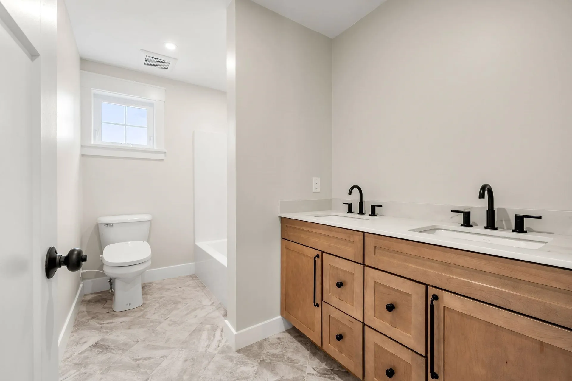 12-41 Knoll Crest Road Bedford NH 03110
