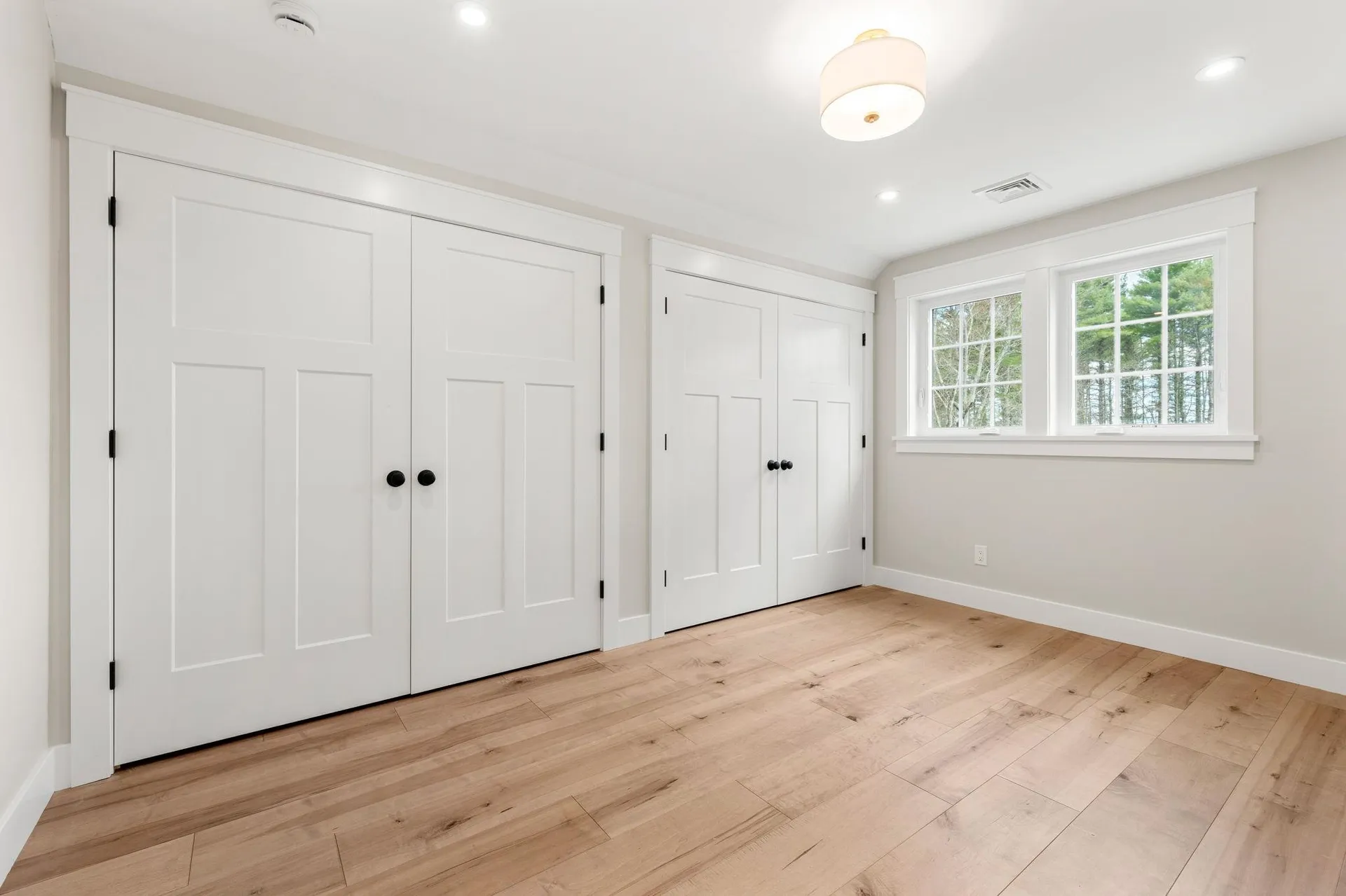 12-41 Knoll Crest Road Bedford NH 03110