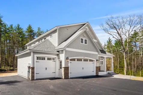 12-41 Knoll Crest Road Bedford NH 03110