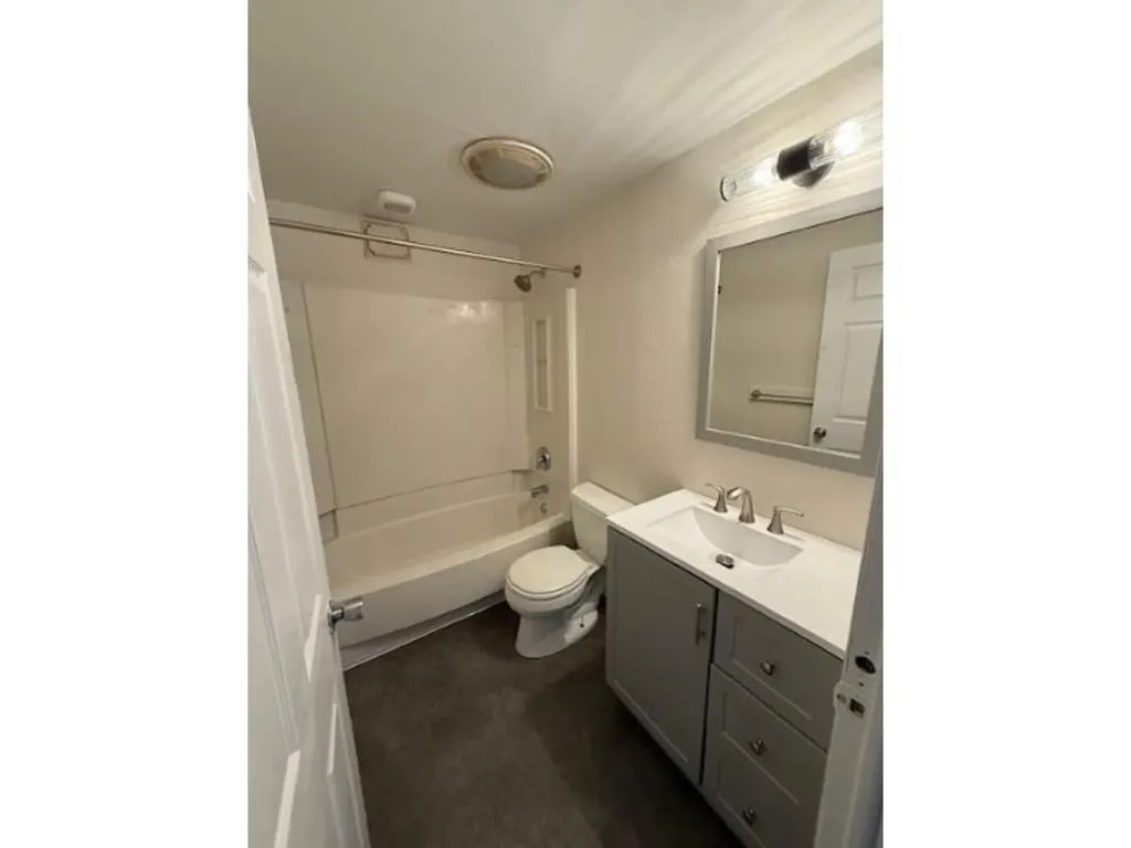 1036 North Avenue Burlington VT 05401