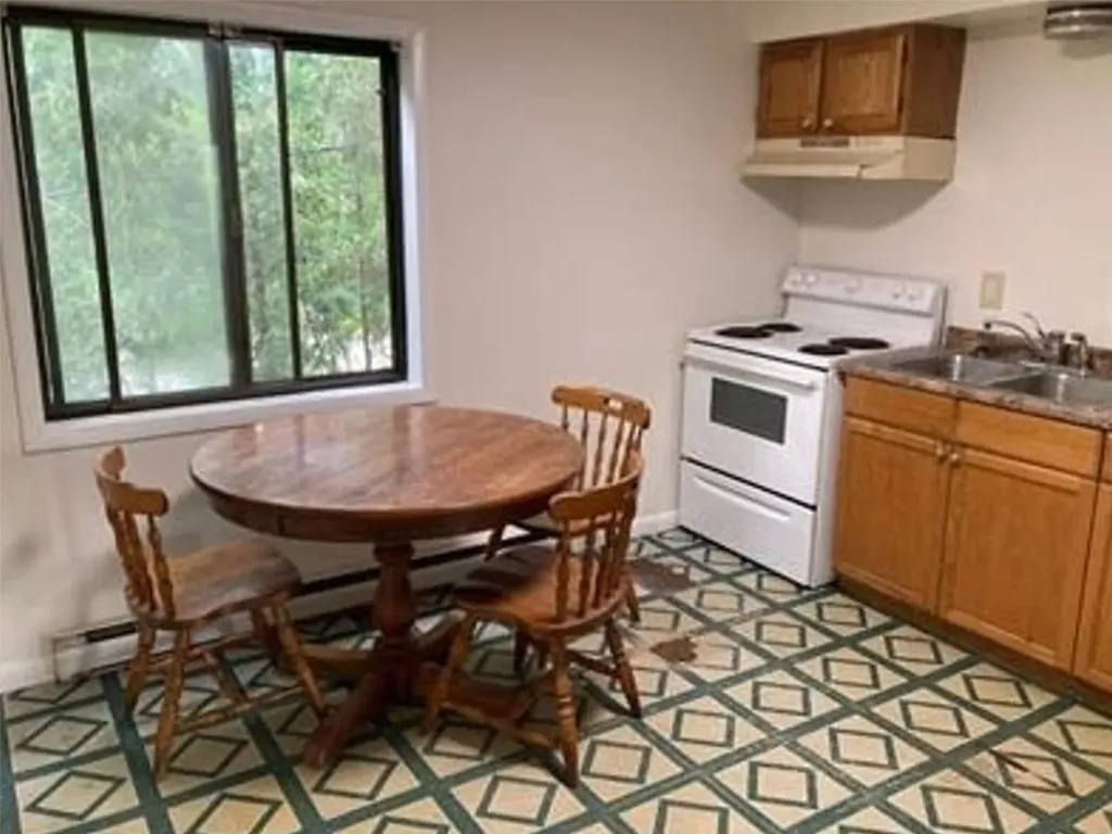 1036 North Avenue Burlington VT 05401