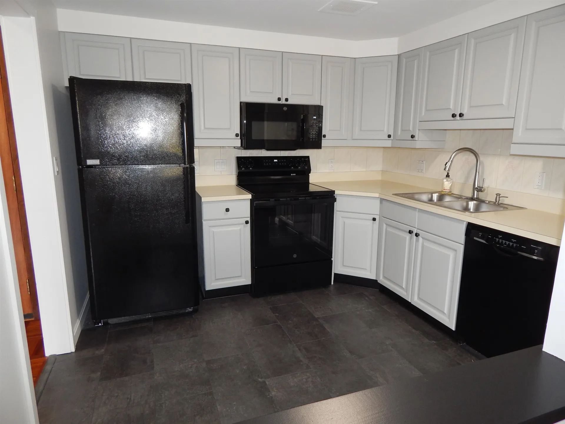 300 River Road Manchester NH 03104