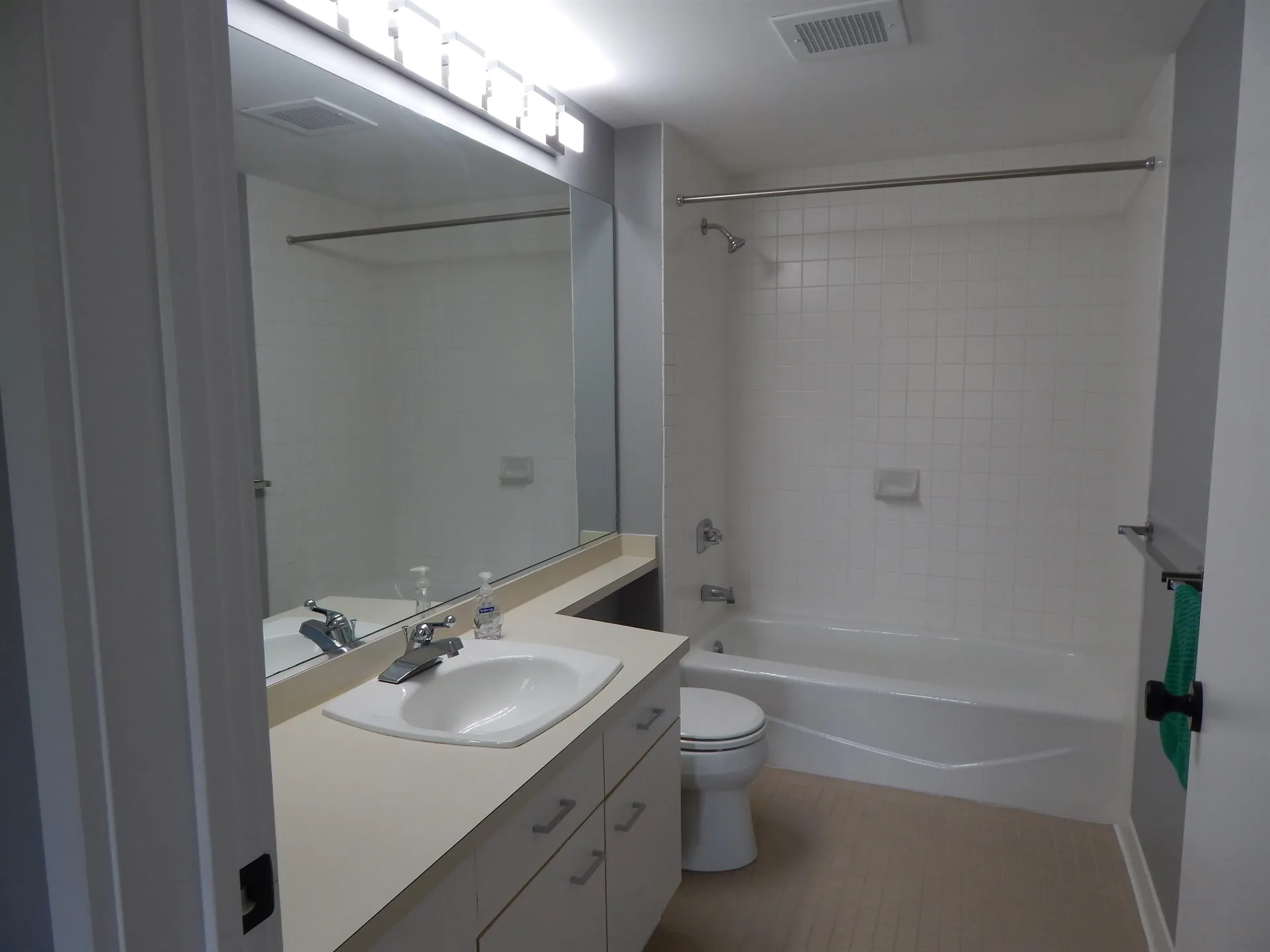 300 River Road Manchester NH 03104