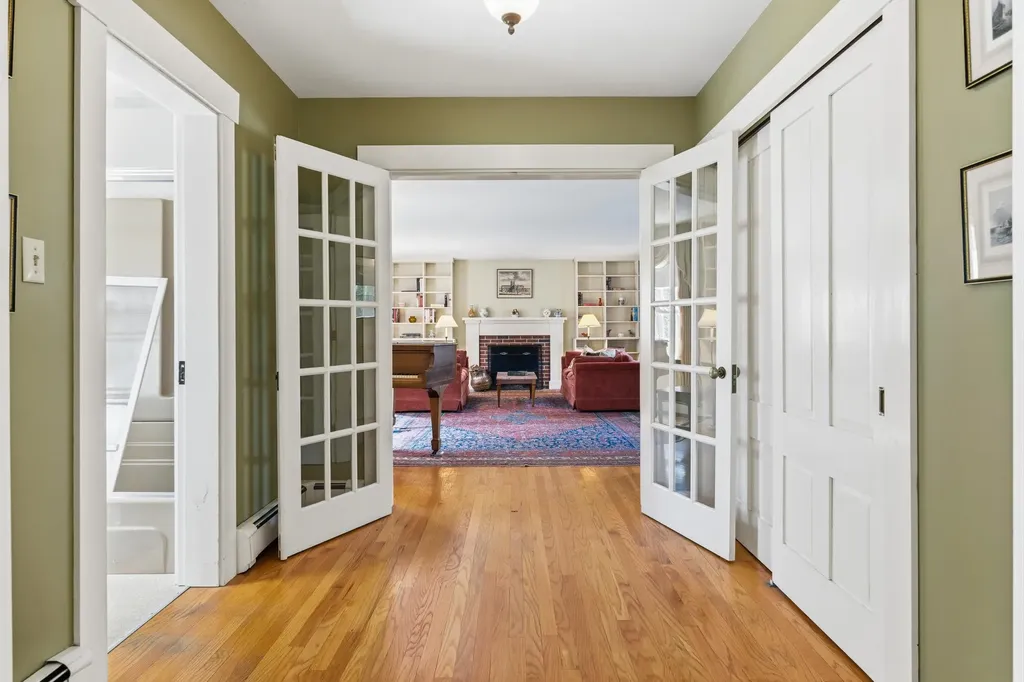 567 Main Street Sanford ME 04083