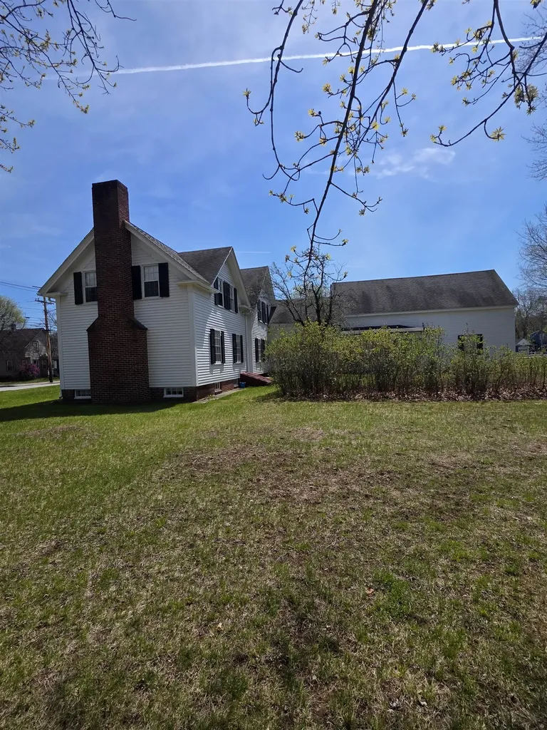 567 Main Street Sanford ME 04083